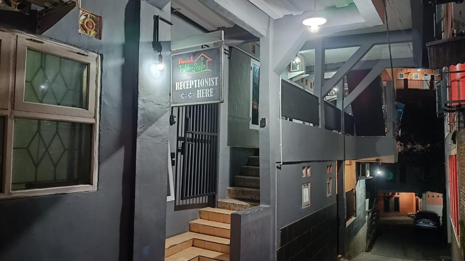 Pts Homestay Syariah Бандунг Экстерьер фото